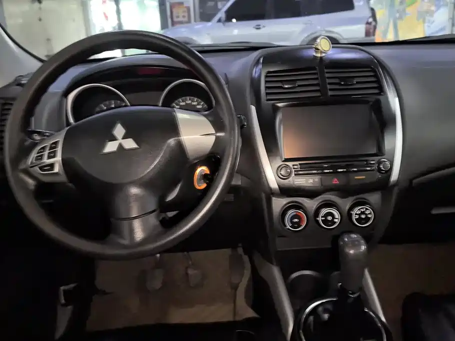 Mitsubishi ASX — миниатюра 12