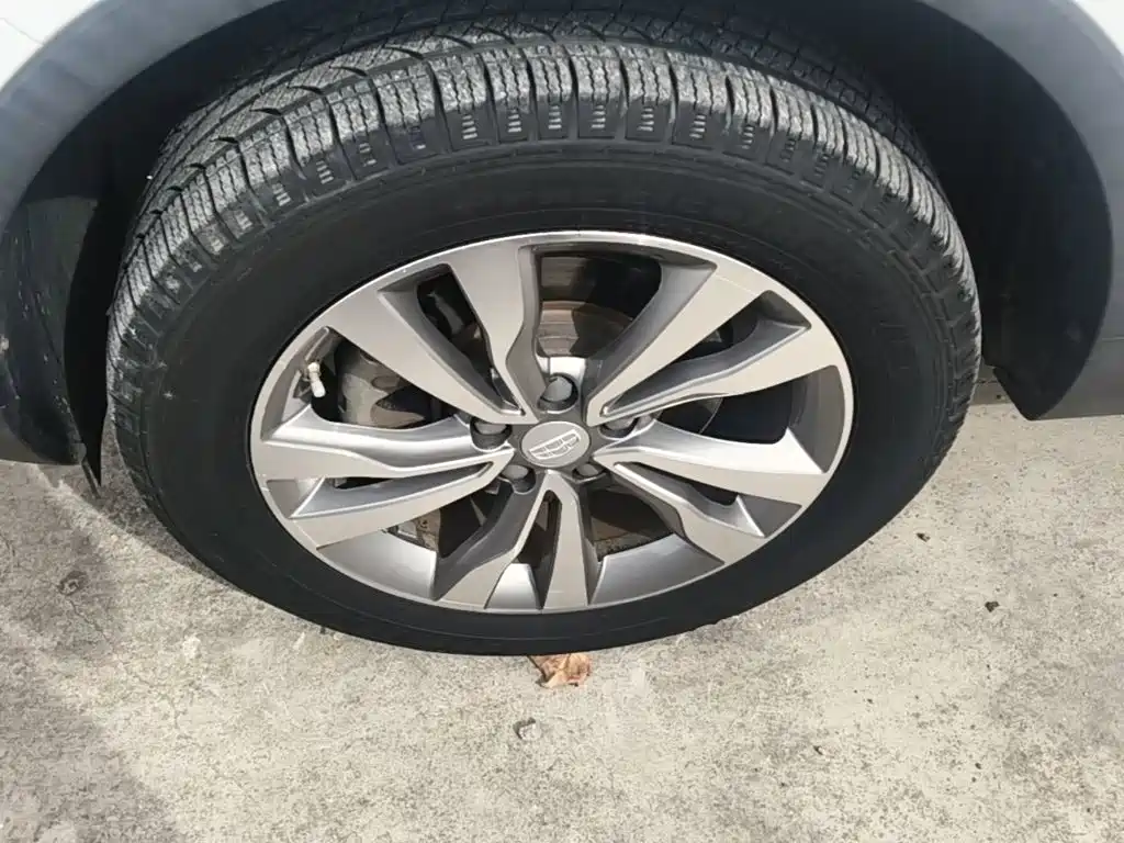 Geely Boyue — миниатюра 23