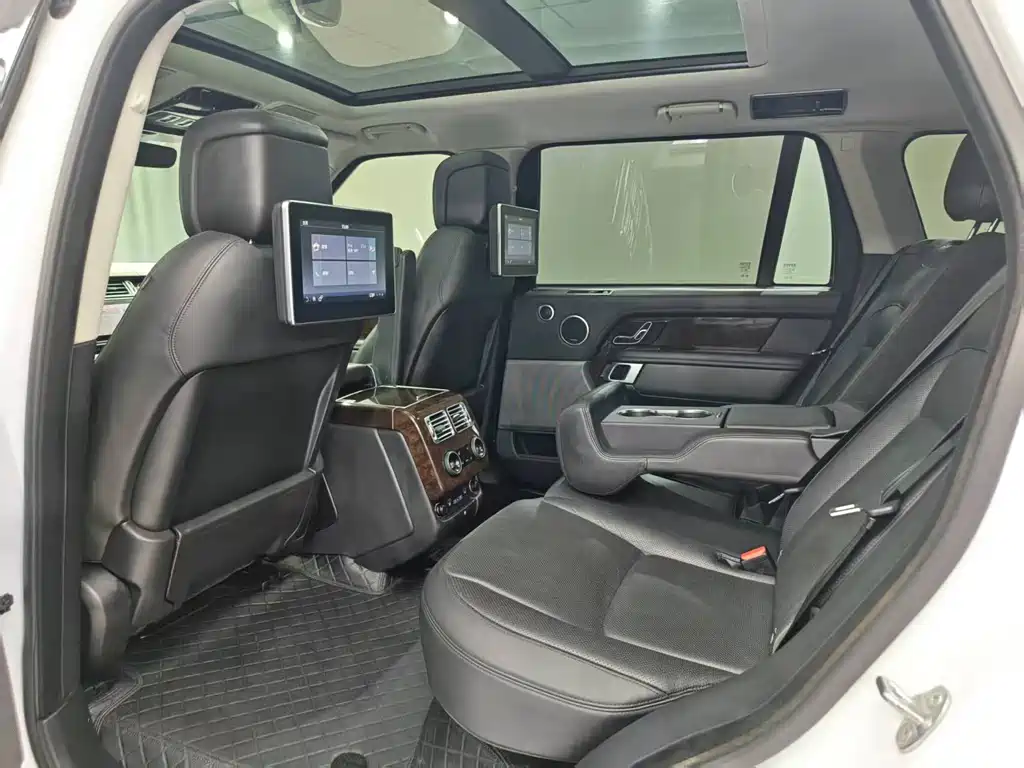Land Rover Range Rover — миниатюра 5