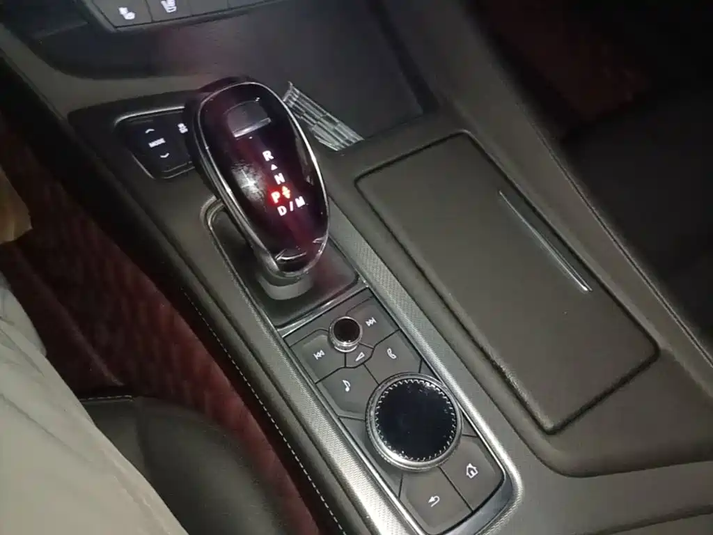 Cadillac CT5 — миниатюра 14