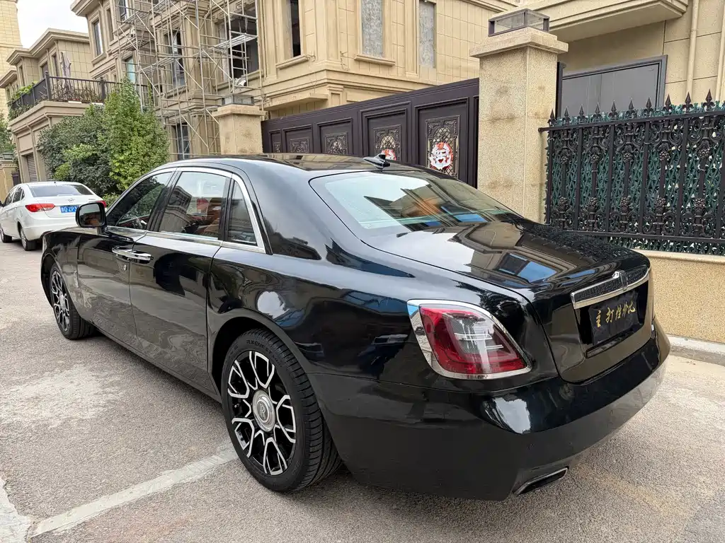 Rolls-Royce Ghost — миниатюра 7