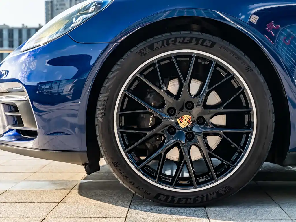 Porsche Panamera — миниатюра 9