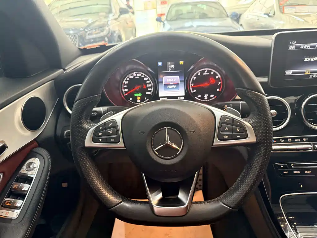 Mercedes-Benz C-Class — миниатюра 11