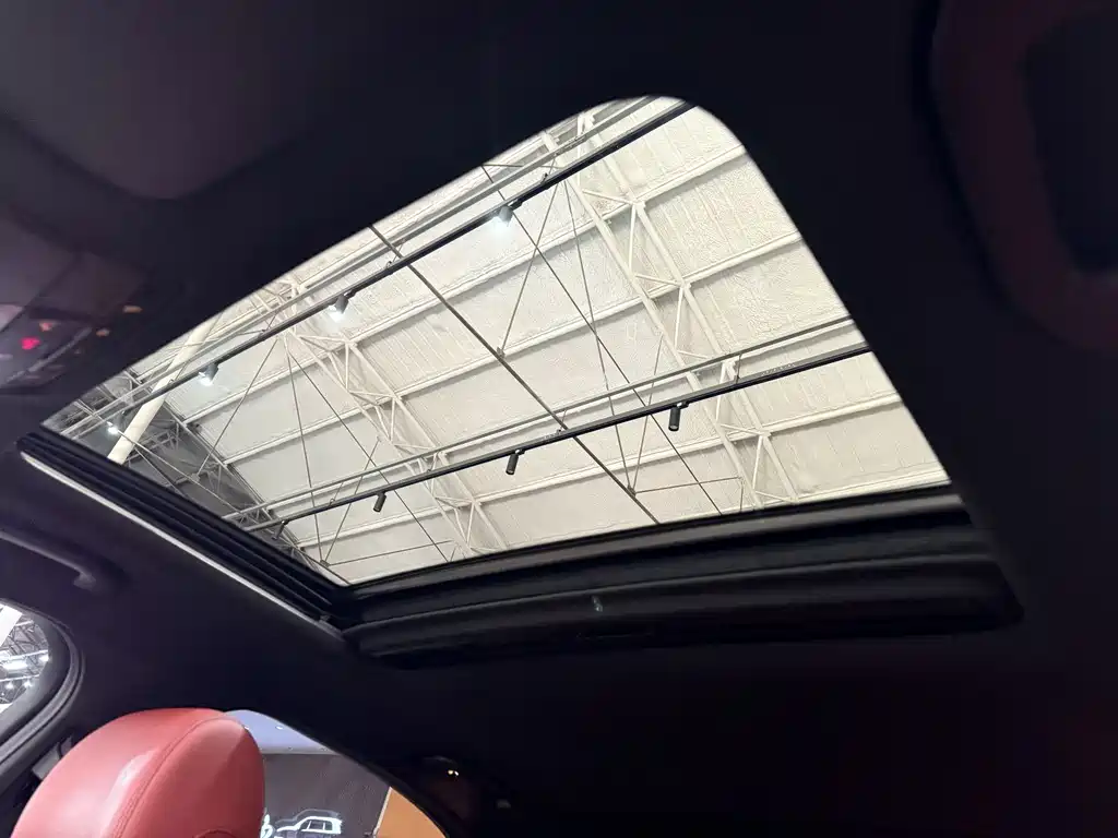 Mercedes-Benz C-Class — миниатюра 14