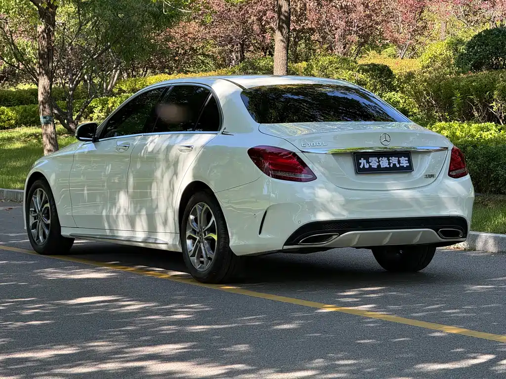 Mercedes-Benz C-Class — миниатюра 9