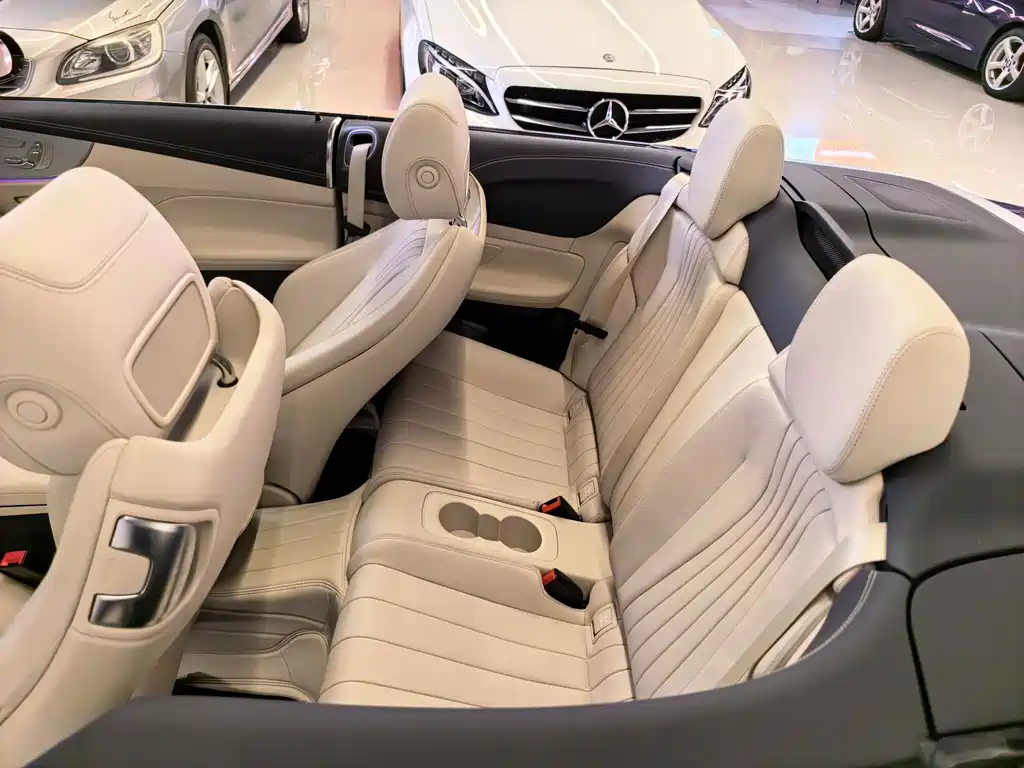 Mercedes-Benz E-Class (Import) — миниатюра 4