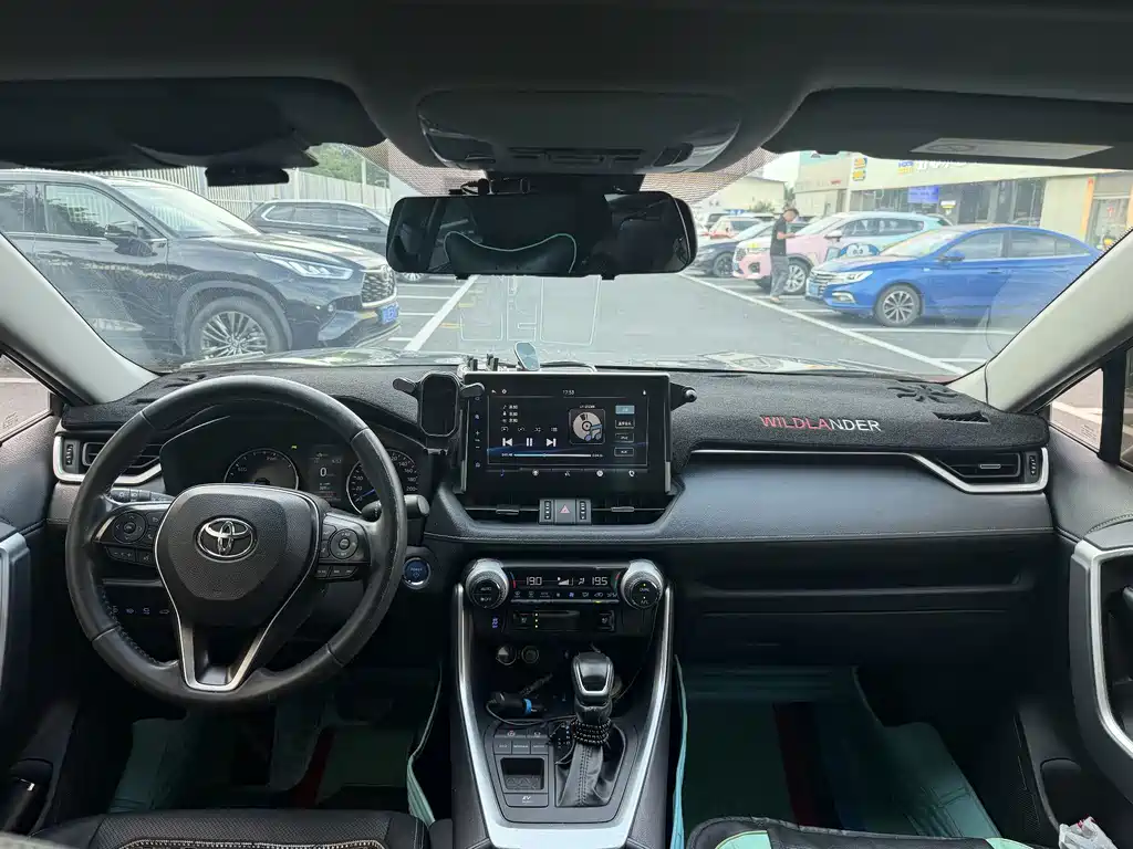 Toyota Wildlander — миниатюра 12
