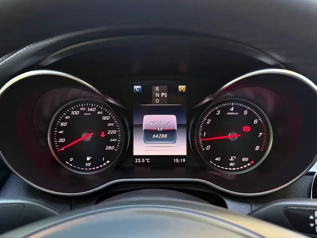 Mercedes-Benz C-Class — миниатюра 18