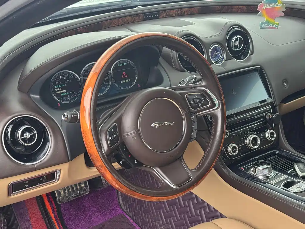 Jaguar XJ — миниатюра 17