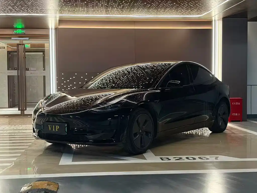 Tesla Model 3 2023