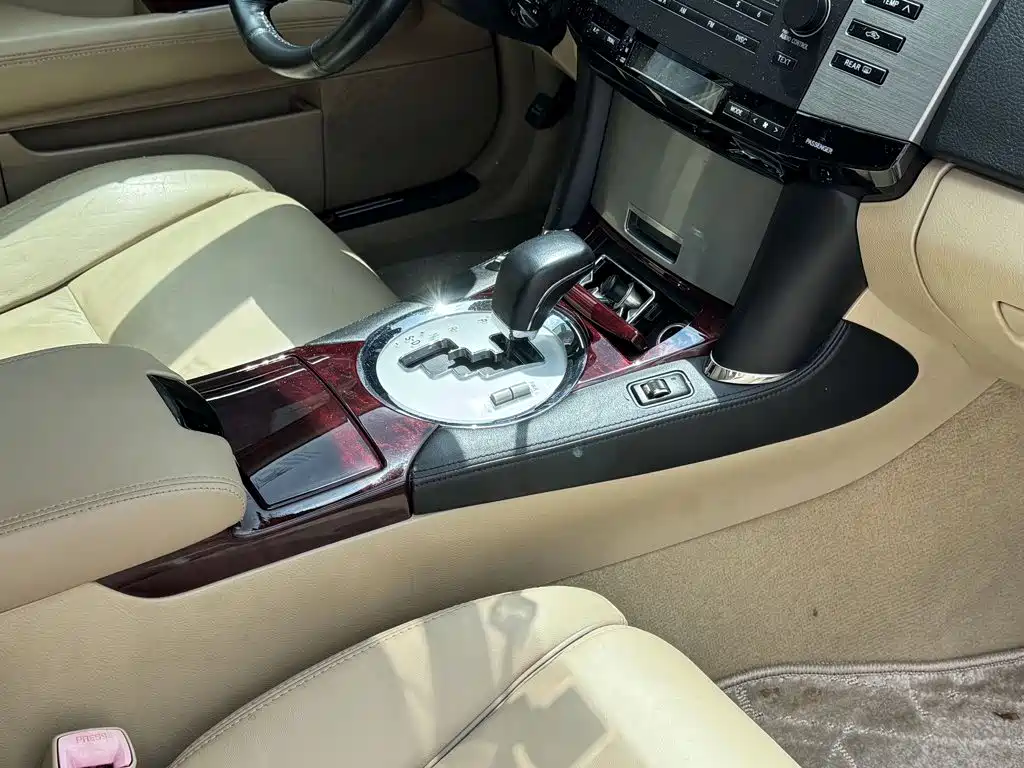 Toyota Reiz — миниатюра 15