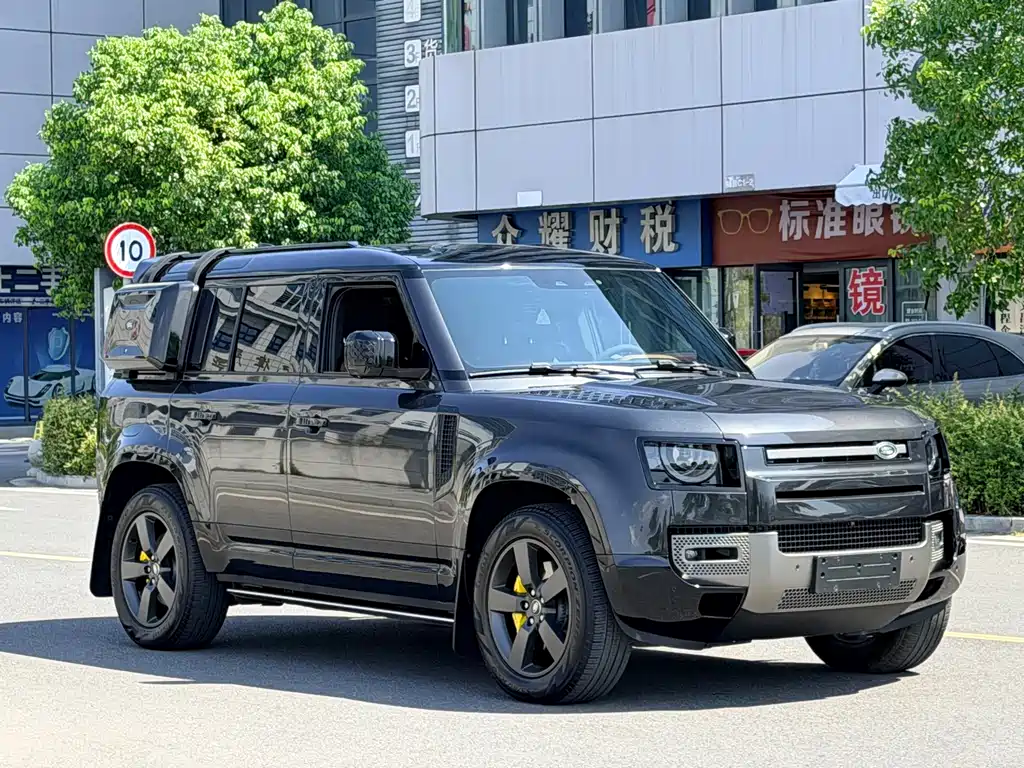 Land Rover Defender — миниатюра 2