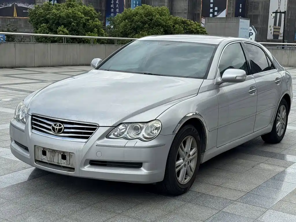 Toyota Reiz