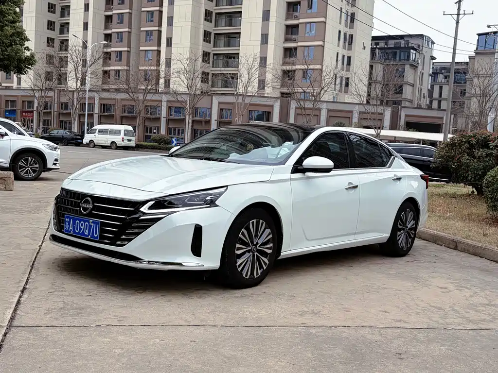 Nissan Teana 2024