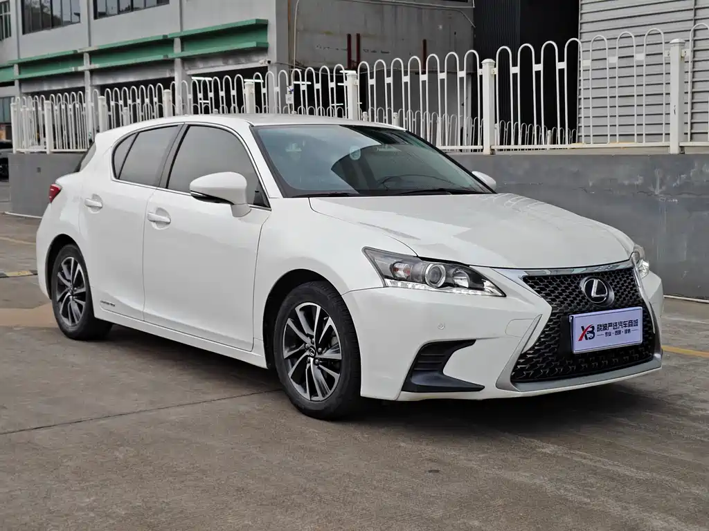 LEXUS CT