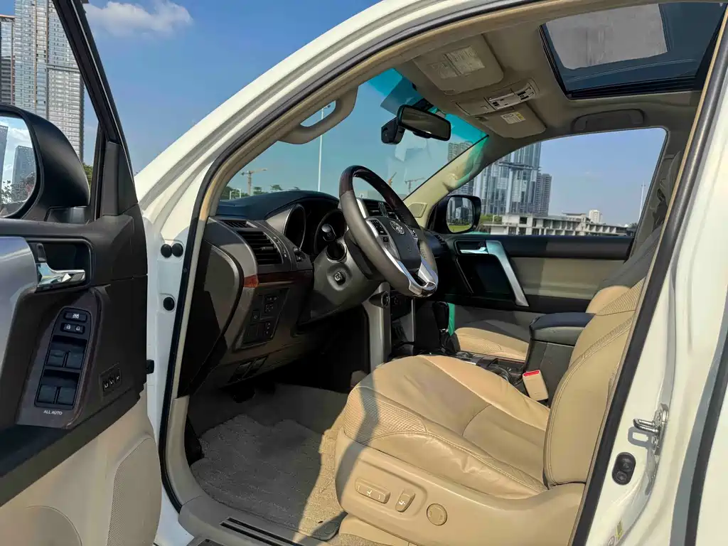 Toyota Prado — миниатюра 4