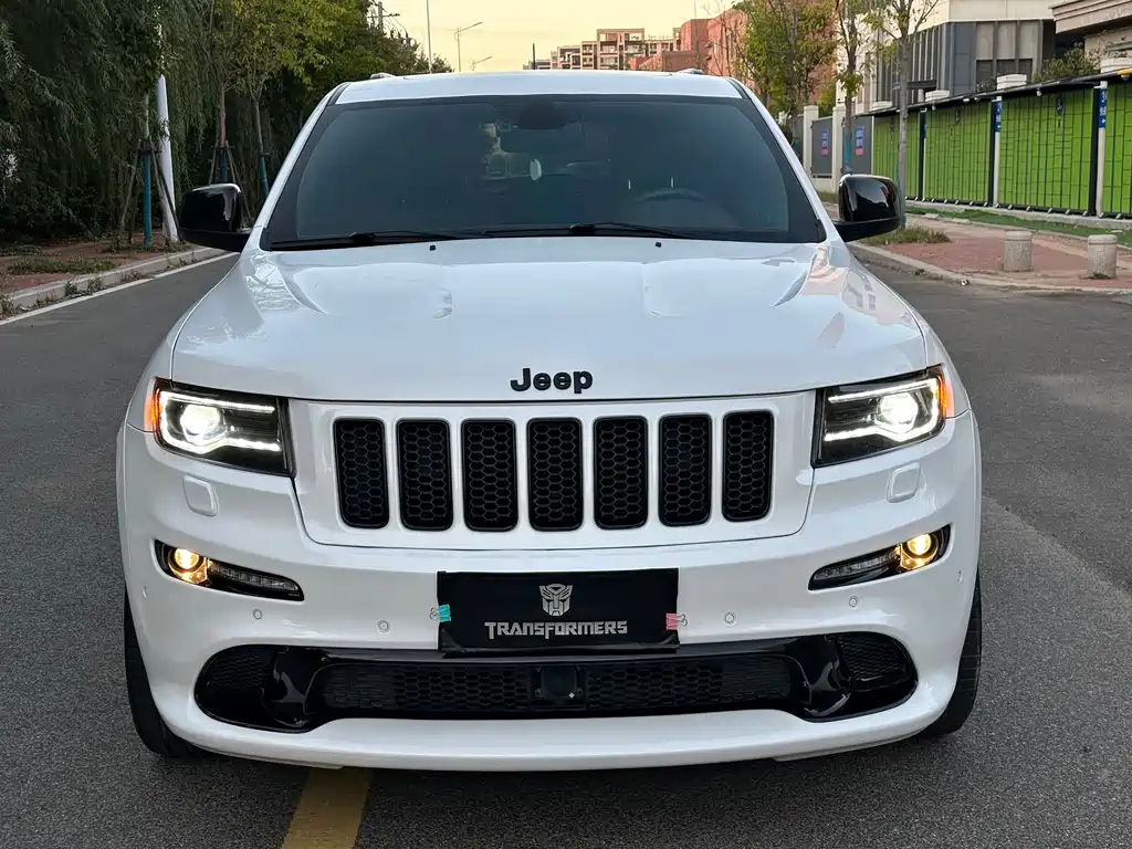 Jeep Grand Cherokee SRT 6.4L SRT8, фото 2