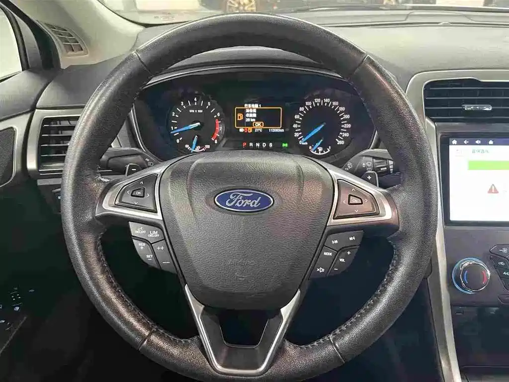 Ford Mondeo — миниатюра 8
