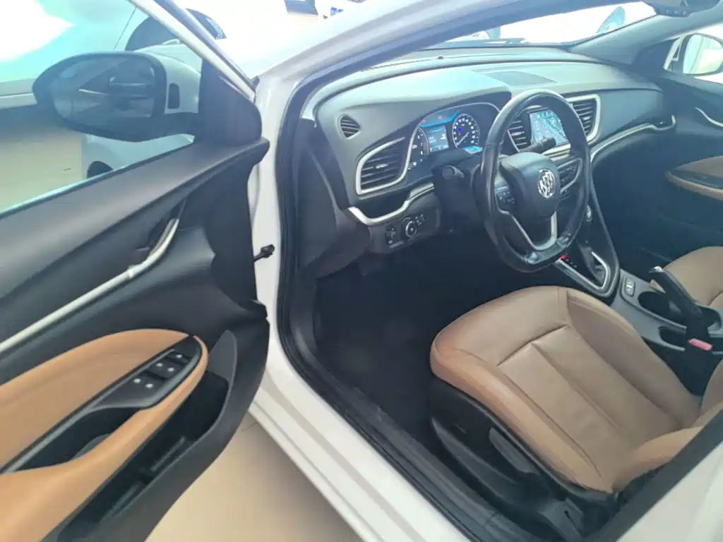 Buick Excelle — миниатюра 16