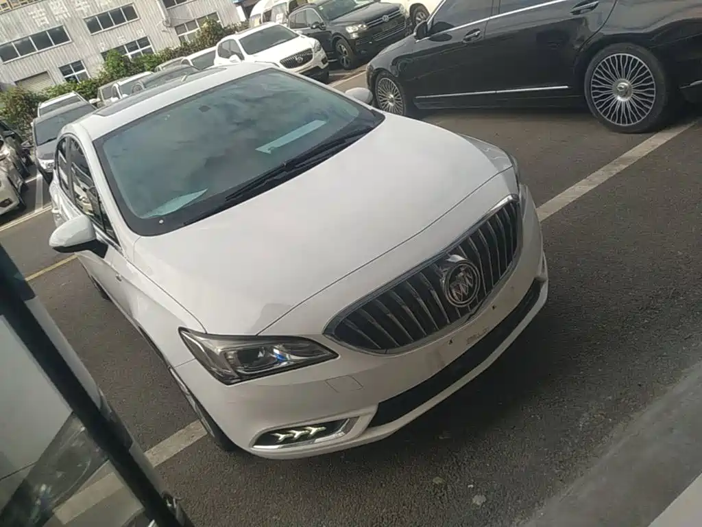 Buick Verano — миниатюра 4