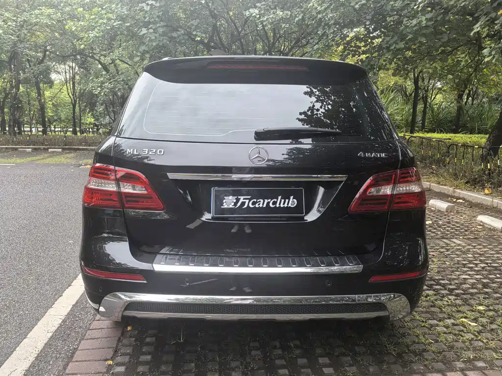 Mercedes-Benz M-Class — миниатюра 10