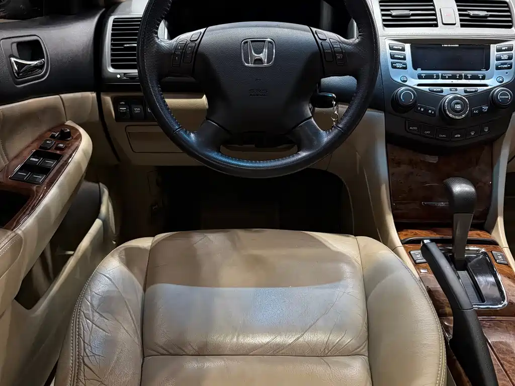 Honda Accord — миниатюра 12