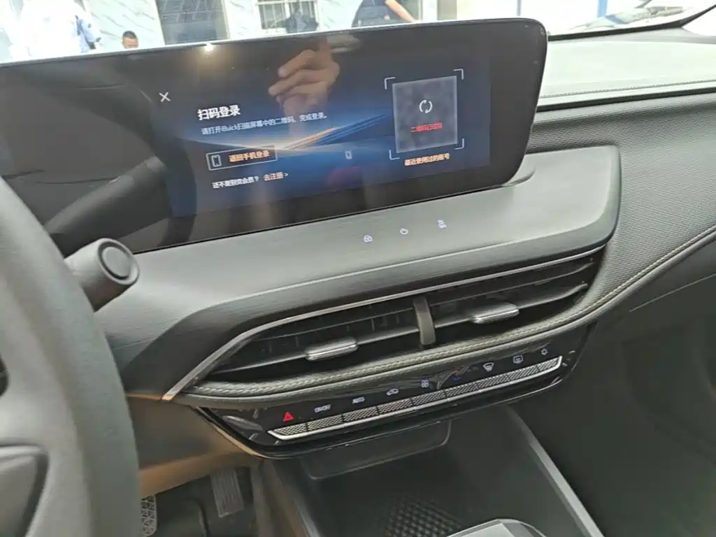 Buick Verano — миниатюра 13