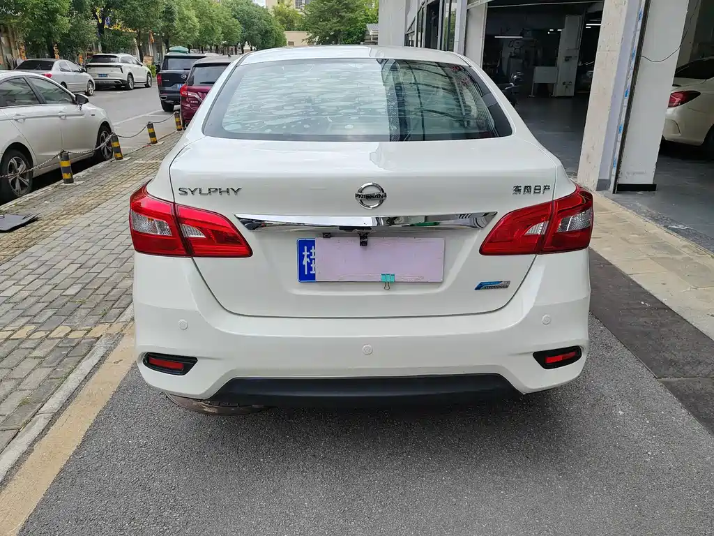Nissan Sylphy — миниатюра 3