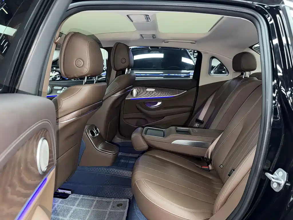 Mercedes-Benz E-Class New Energy — миниатюра 9