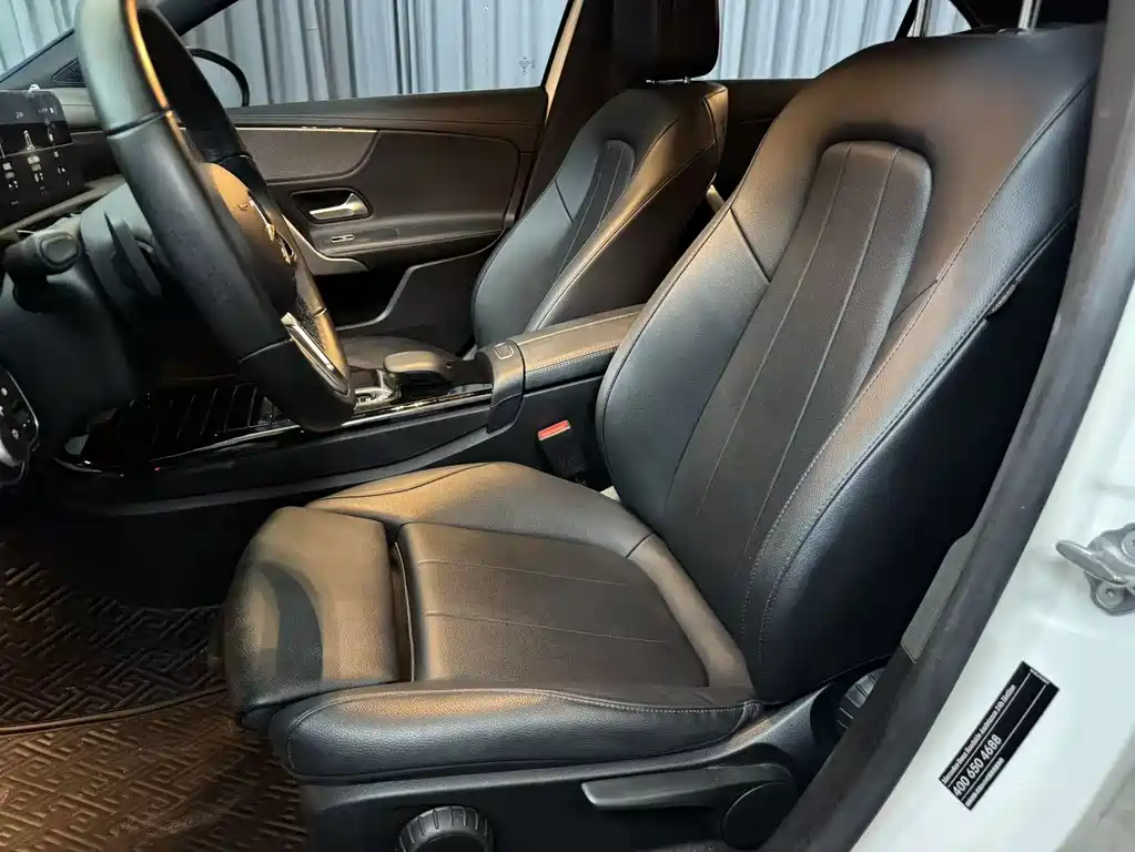 Mercedes-Benz A-Class — миниатюра 8