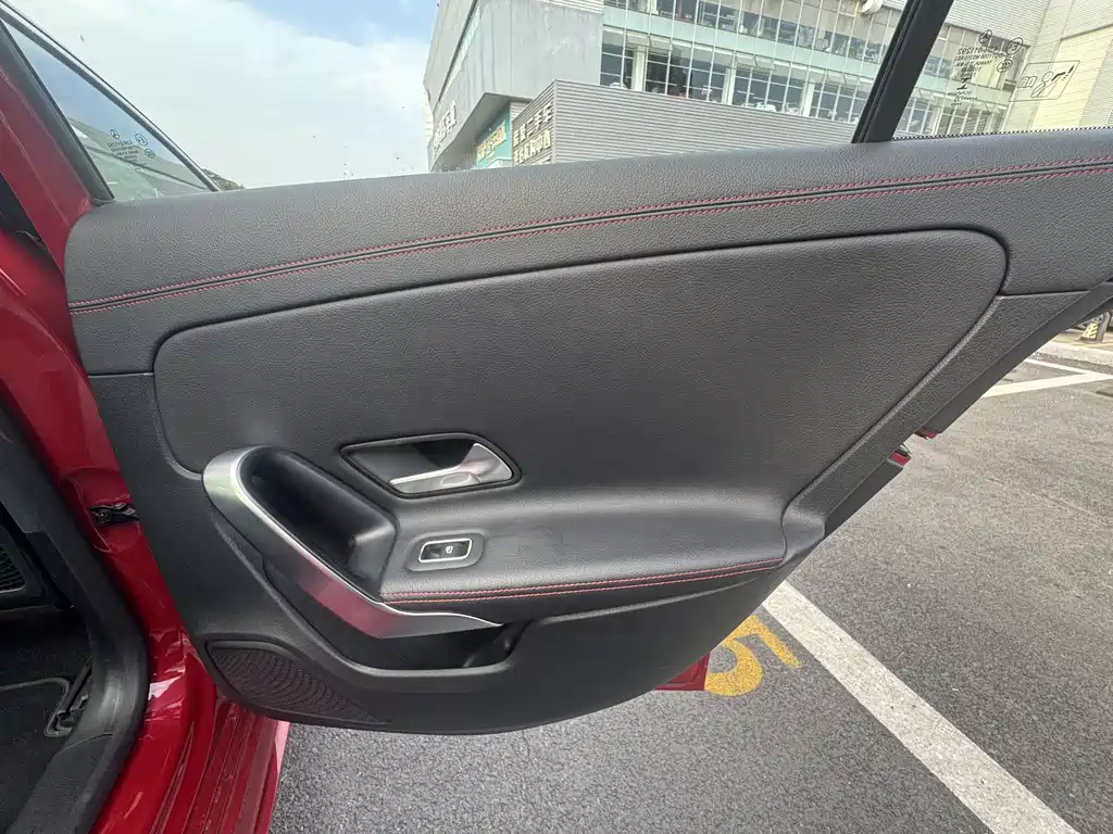 MERCEDES-BENZ A CLASS