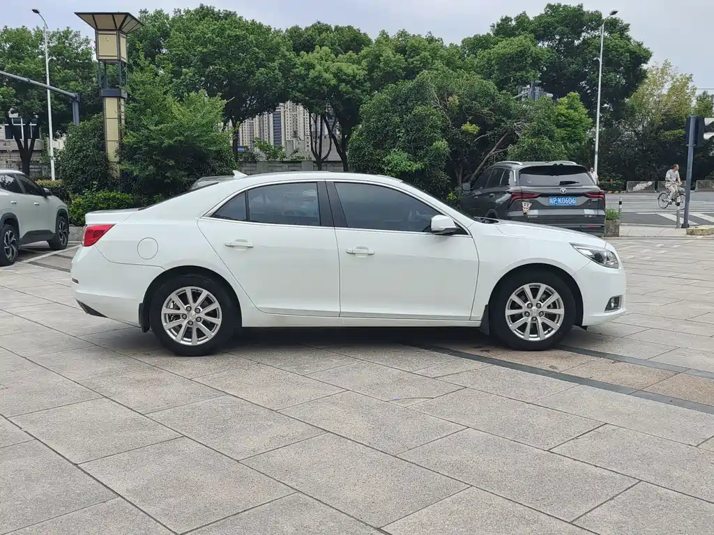 Chevrolet Malibu — миниатюра 7