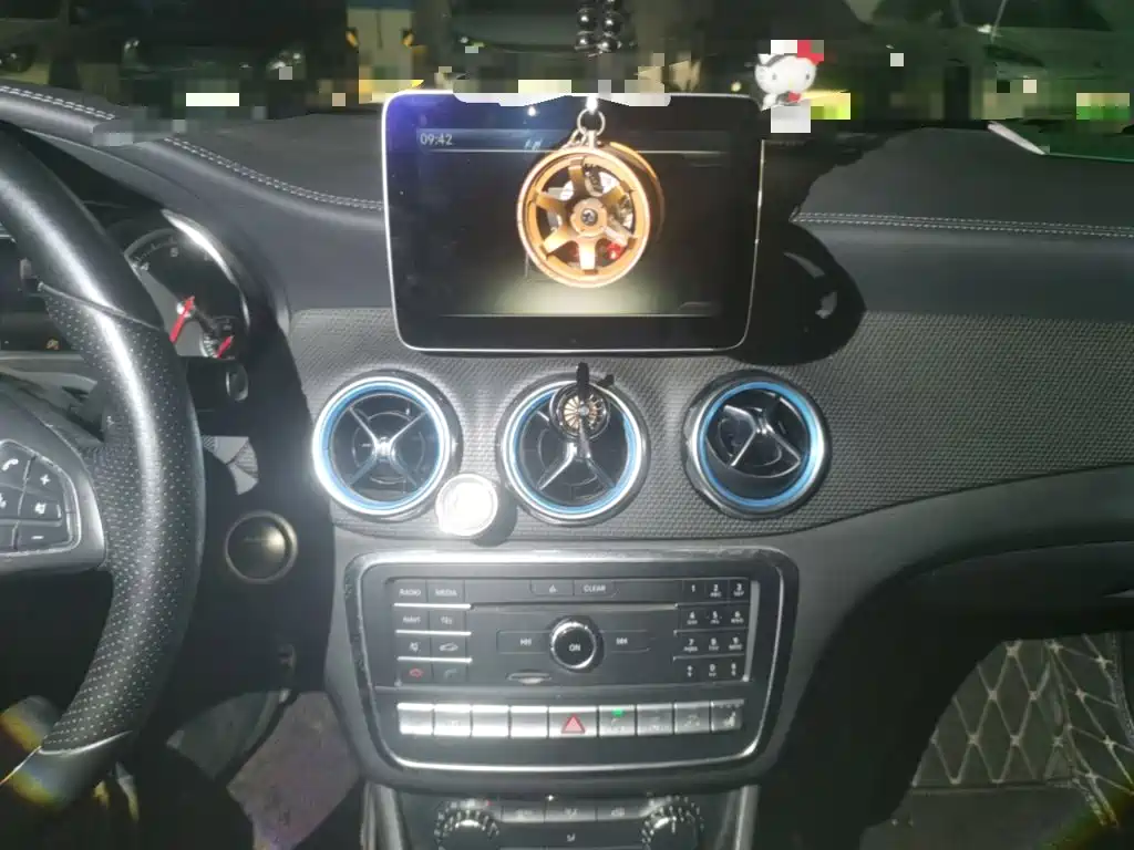 Mercedes-Benz GLA — миниатюра 6