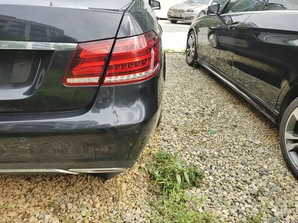 Mercedes-Benz E-Class — миниатюра 8