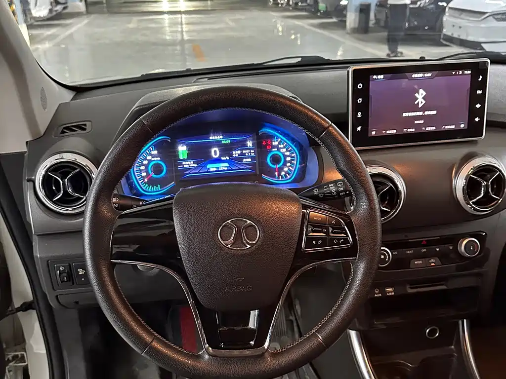 BAIC New Energy EC5 — миниатюра 10