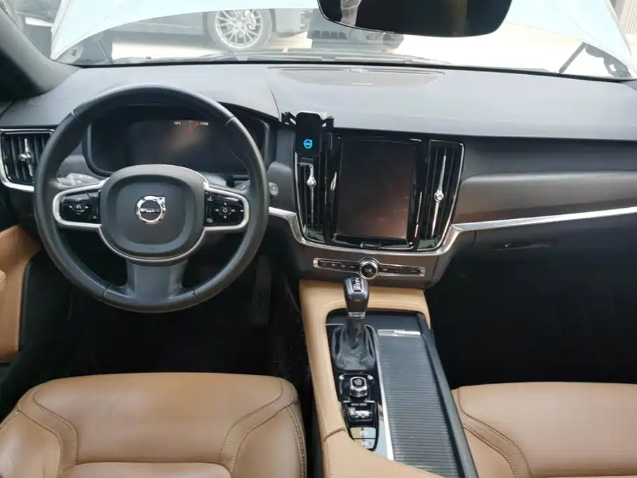 Volvo V90 — миниатюра 12