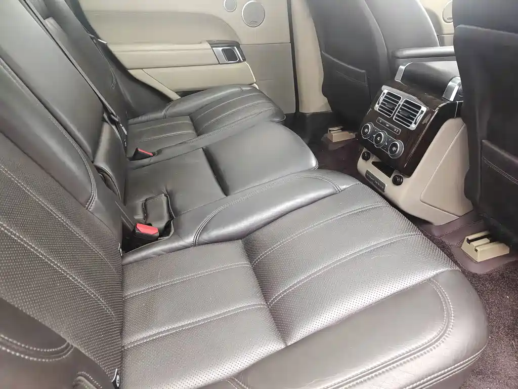 Land Rover Range Rover — миниатюра 10