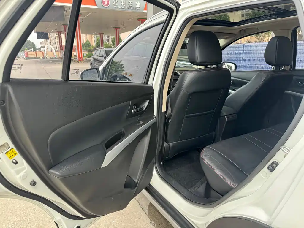 Suzuki S-Cross 2014 1.6L CVT Luxury