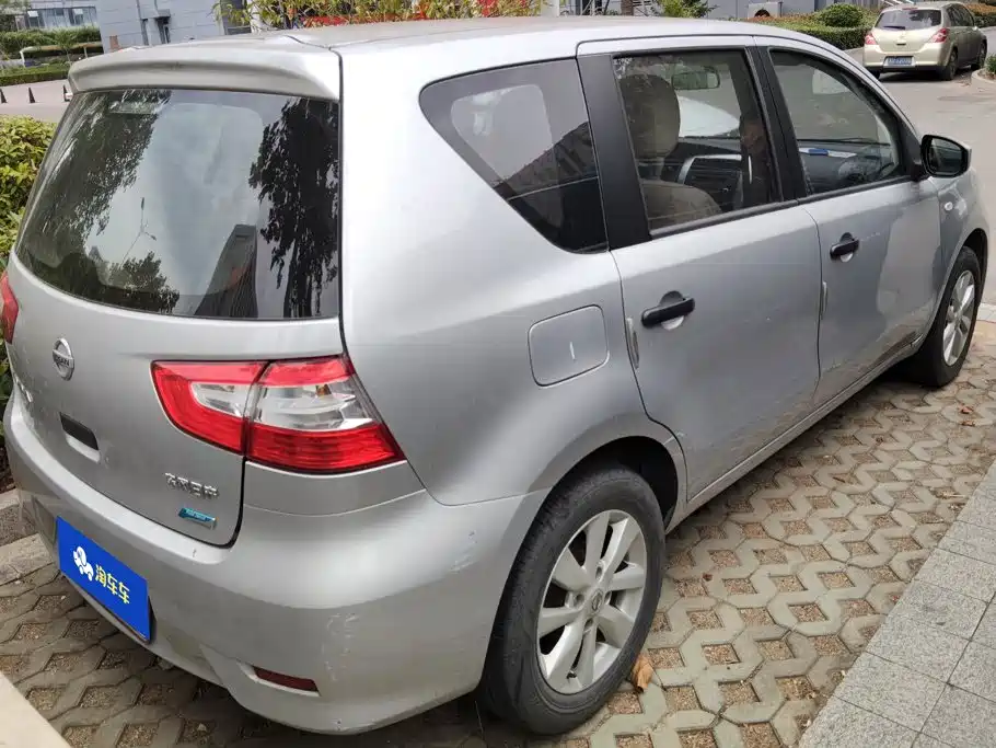 Nissan Livina — миниатюра 3
