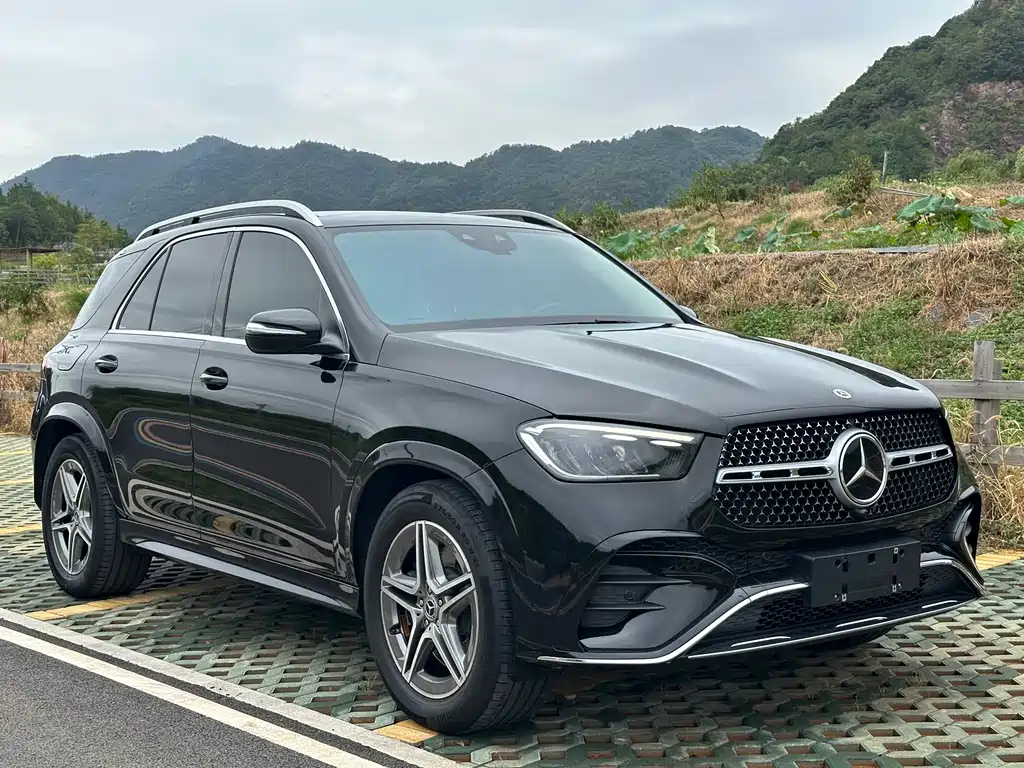 Mercedes-Benz GLE (Import) — миниатюра 3