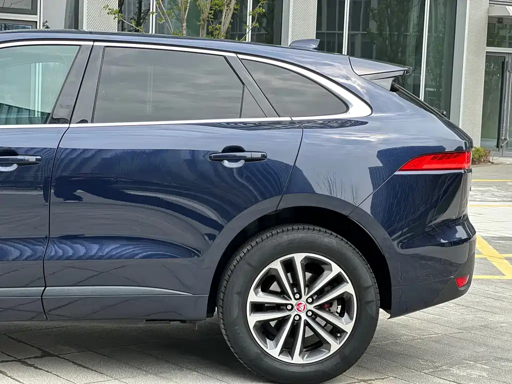 Jaguar F-PACE — миниатюра 38