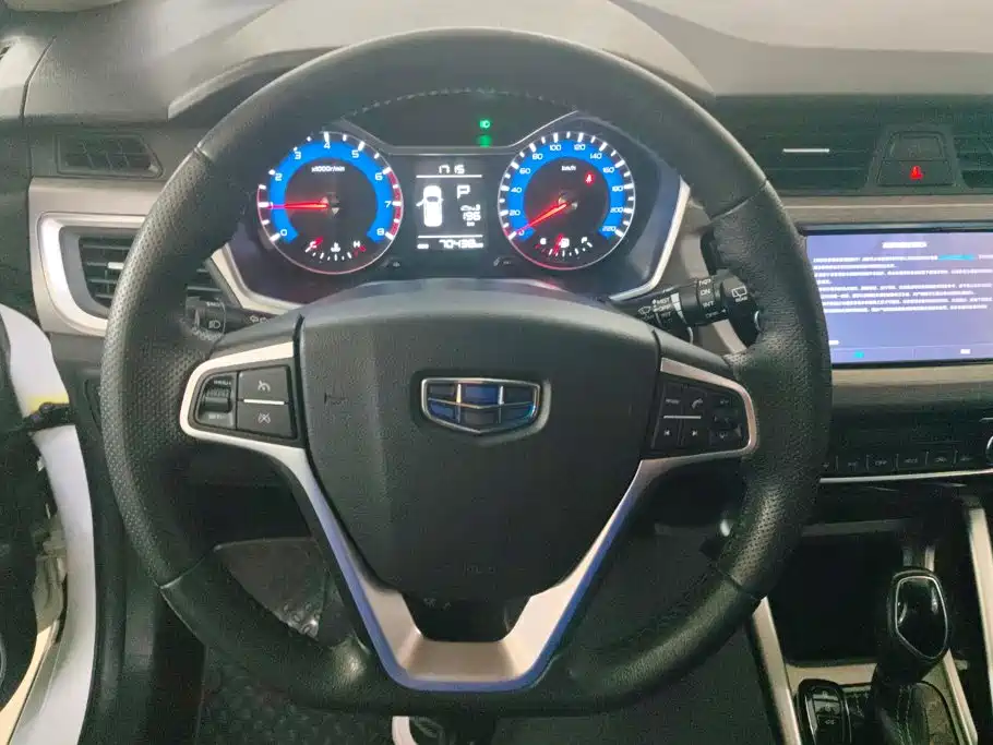 Geely Vision X3 — миниатюра 15