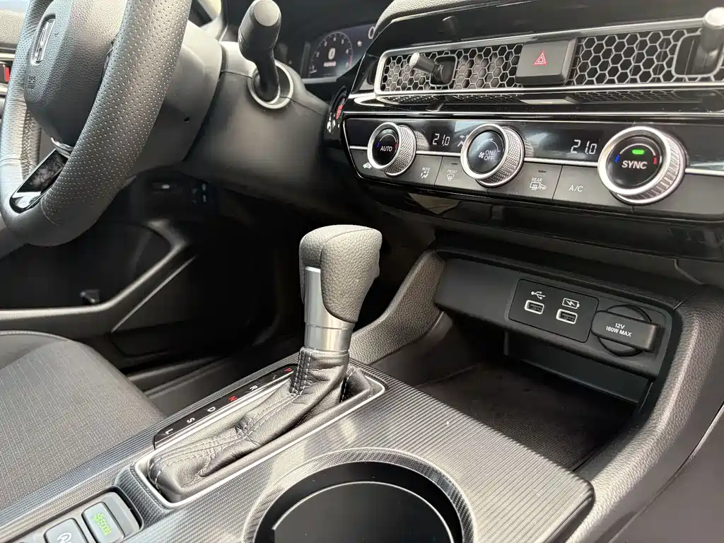 Honda Civic — миниатюра 12
