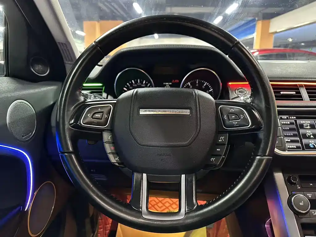 Land Rover Evoque — миниатюра 10