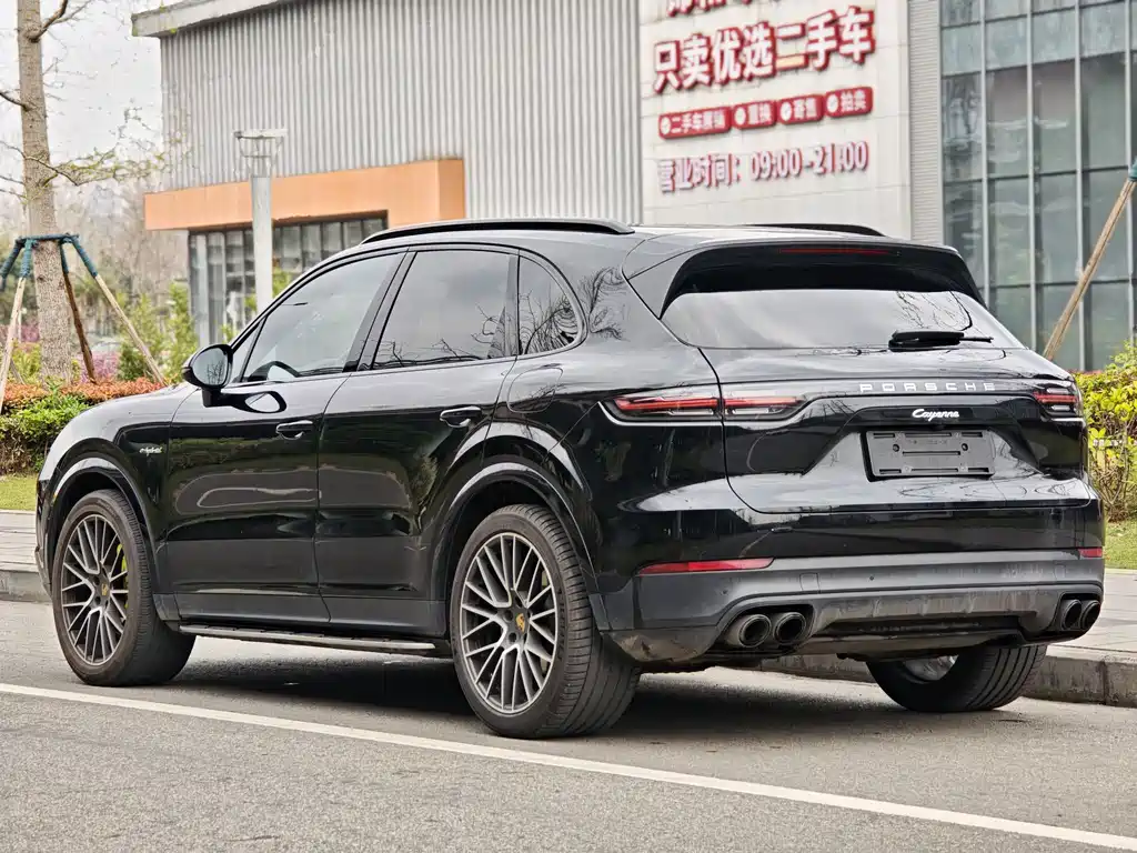 PORSCHE CAYENNE NEW ENERGY