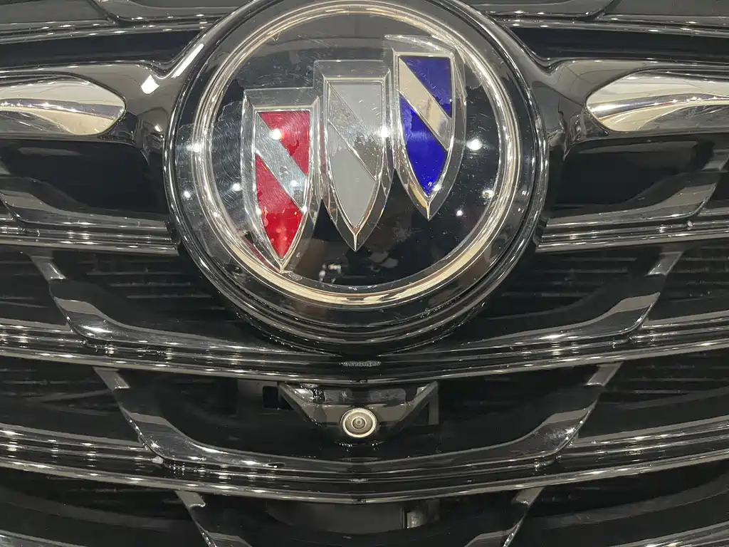Buick GL8 — миниатюра 12