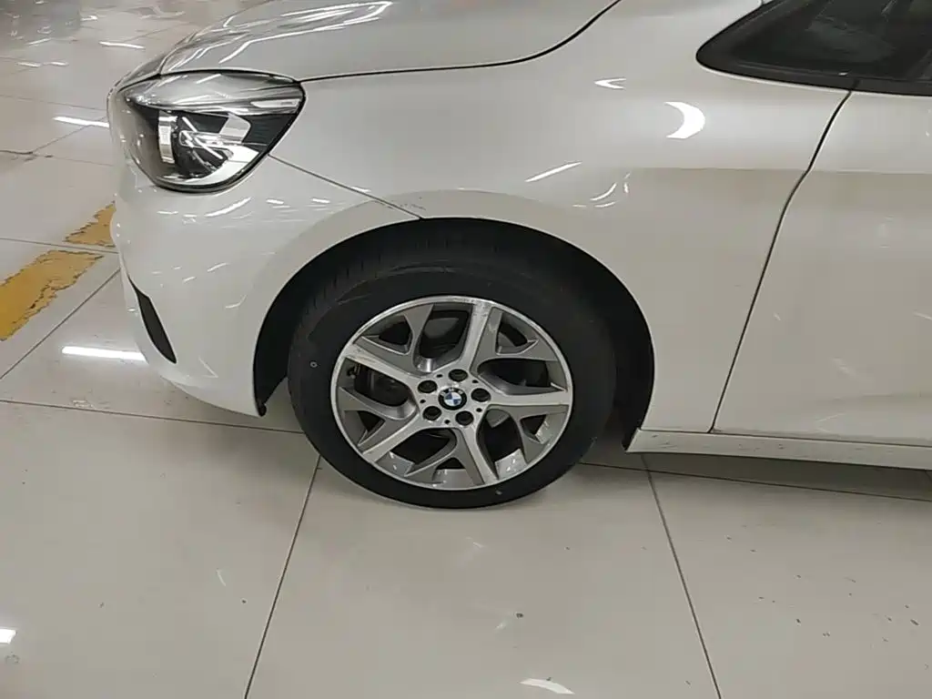 BMW 2 Series Active Tourer (Import) — миниатюра 23