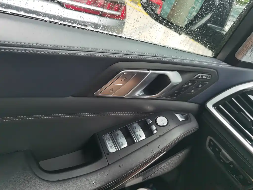 BMW X7 — миниатюра 3