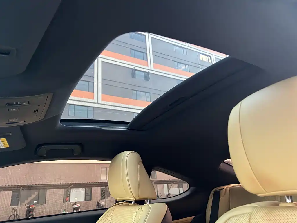Lexus RC — миниатюра 11
