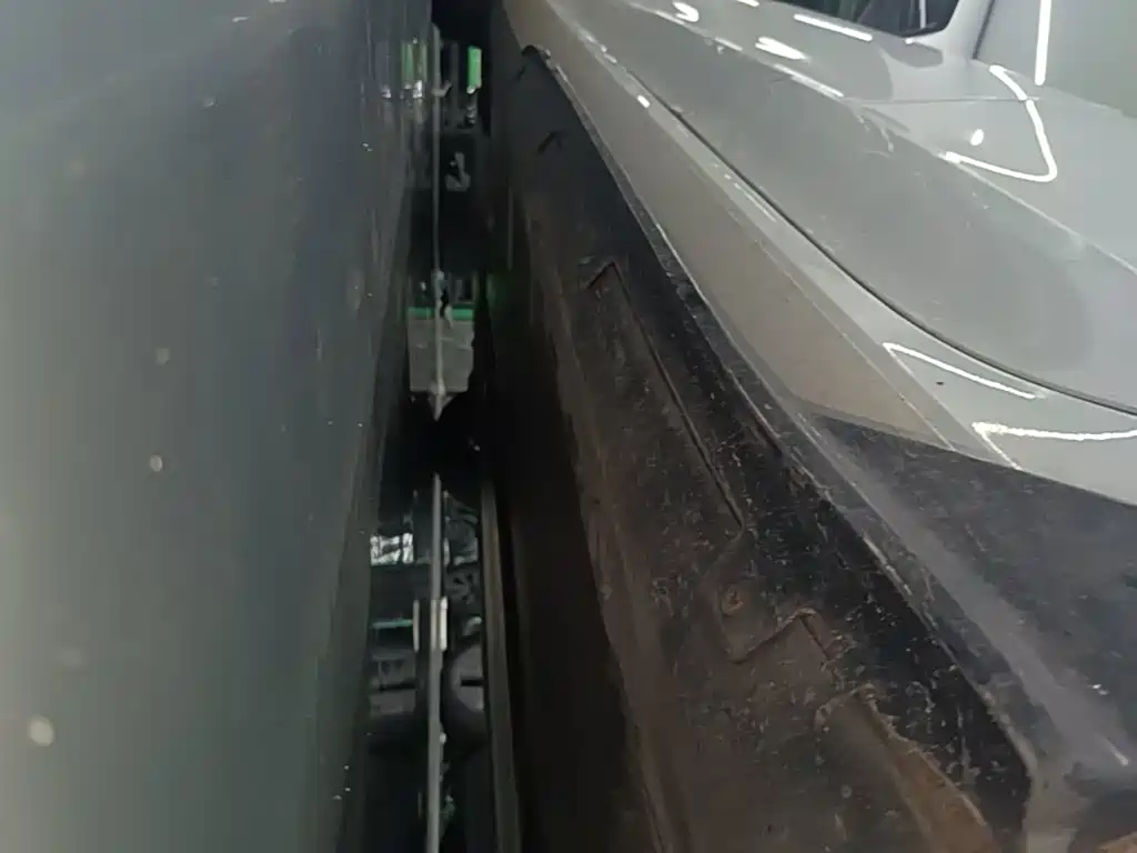 Tesla Model 3 — миниатюра 22